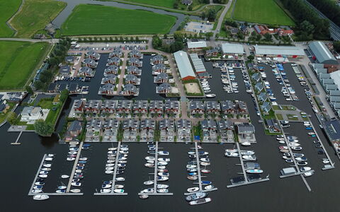Assum: Marina, Bateau, Navire, Port, Canal, Quai, Port, Design Urbain, Bateaux Et Nautique - Materiel Et Fournitures