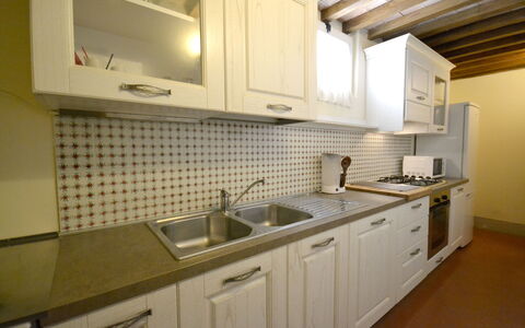 Villa Il Palazzone: Propriété, Pièce, Comptoir, Cabinetry, Cuisine, Meubles, Évier, Design Intérieur, Bâtiment, Maison