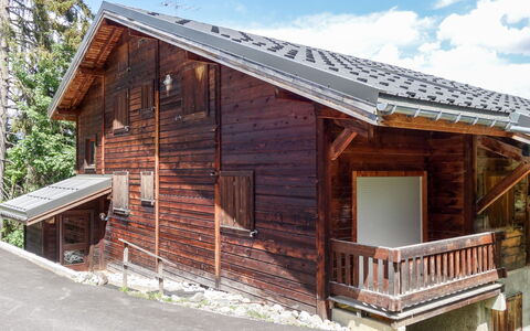 Le Taguy: Maison, Propriété, Bâtiment, Cabane En Rondins, Toit, Chalet, Domicile, Siding, Bois, Cabanon