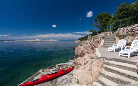 Starigrad (Senj) 100: Nuage, L'Eau, Ciel, Bateau, Bleu Azur, Navire, Véhicule, Cotiers Et Relief Océaniques, Mobilier De Jardin