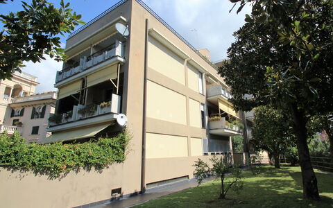Caterina: Propriété, Bâtiment, Architecture, Maison, Zone Résidentielle, Immobilier, Quartier, Domicile, Appartement, Usage Mixte