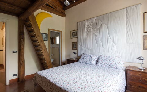 Rocca di Papa 102: Chambre, Lit, Meubles, Pièce, Propriété, Cadre De Lit, Design Intérieur, Drap De Lit, Plafond, Bâtiment