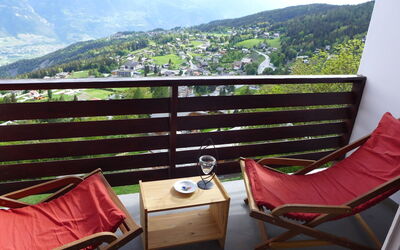 Crans-Montana 639: Meubles, Propriété, Ciel, Vert, Bâtiment, Montagne, Confort, La Nature, Mobilier De Jardin, Ombre