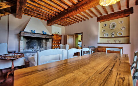 Montegufoni: Parquet, Propriété, Pièce, Bâtiment, Design Intérieur, Dur, Meubles, Sol, Plafond, Bois