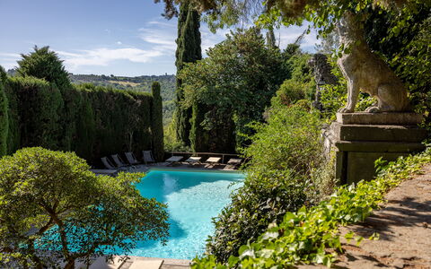 Montegufoni: Piscine, Arbuste, Jardin, Eco Hôtel, Aménagement Paysager, Biens, Mobilier De Jardin, Recours, Hacienda, Villa