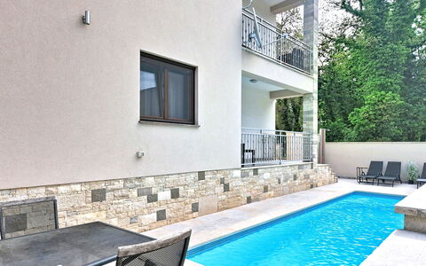 Romina: Piscine, Composite, Recours, Béton, Mobilier De Jardin, Ombre, Balcon, Hôtel, Conception, Dalle