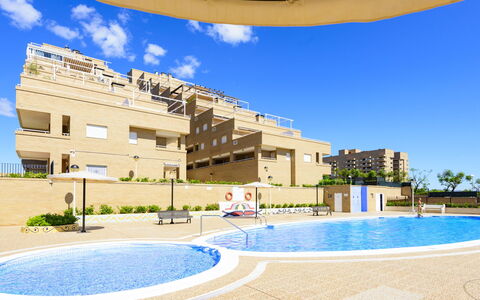 Oropesa del Mar 630: Appartement, Condominium, Zone Résidentielle, Design Urbain, Usage Mixte, Bâtiment Commercial, Balcon, Hôtel, Ombre