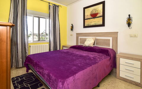 Bellavista: Chambre, Lit, Meubles, Drap De Lit, Pièce, Propriété, Matelas, Cadre De Lit, Literie, Design Intérieur