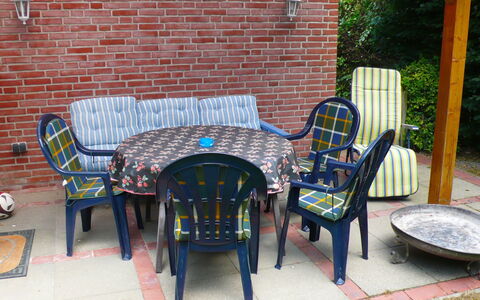 Achtern Diek: Meubles, Propriété, Pièce, Tableau De Plein Air, Chaise, Table, Patio, Mobilier De Jardin, Maison, Immobilier