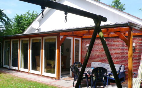 Achtern Diek: Toit, Patio, Faisceau, Bâtiment, Porche, Maison, Pergola, Ombre, Siding, Structure En Plein Air