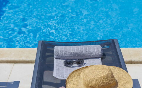 Villa Gocci: Bleu, Bleu Azur, Rectangle, L'Eau, Aqua, Bleu Électrique