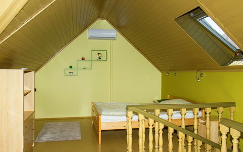 Balatonkeresztur 222: Propriété, Bois, Design Intérieur, Ombre, Sol, Sol, Immobilier, Dur, Plafond