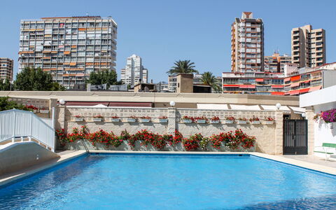 Benidorm 954: Piscine, Propriété, Bâtiment, Immobilier, Recours, Hôtel, Condominium, Loisir, Appartement, Architecture