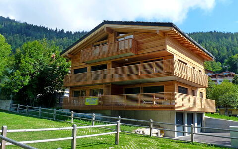 Jardins D'Helene: Maison, Propriété, Cabane En Rondins, Bâtiment, Chalet, Domicile, Toit, Immobilier, Architecture, Cabane