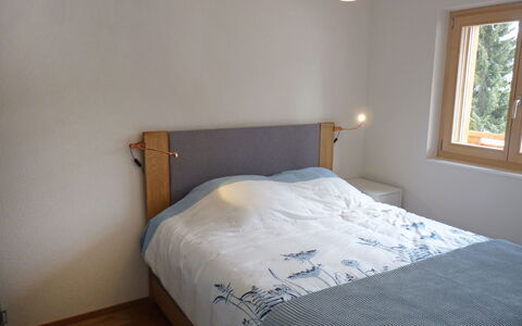 Jardins D'Helene: Chambre, Lit, Meubles, Pièce, Propriété, Drap De Lit, Literie, Cadre De Lit, Sol, Mur