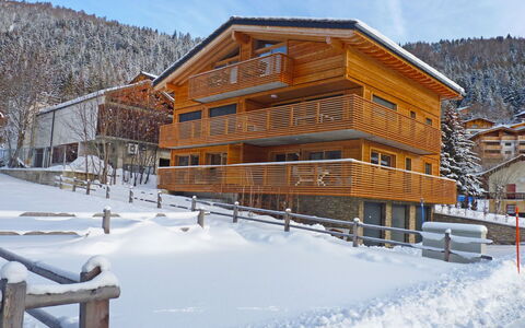 Jardins D'Helene: Neige, L'Hiver, Cabane En Rondins, Propriété, Montagne, Maison, Station De Ski, Domicile, Immobilier, Station De Montagne