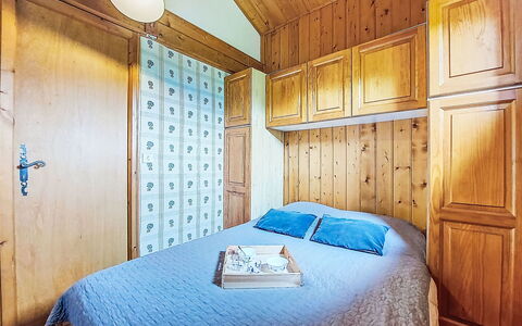 Saint Gervais 620: Chambre, Bois, Design Intérieur, Lit, Drap De Lit, Sol, Sol, Literie, Pièce, Plafond