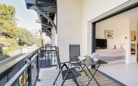 Les Jardins D'Eyrac: Propriété, Bâtiment, Maison, Pièce, Design Intérieur, Appartement, Balcon, Immobilier, Architecture, Meubles