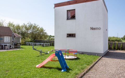 Nemo: Herbe, Lot Terre, Domicile, Porte, Pelouse, Cour, Jardin, Ferme, Arrière-Cour, Aménagement Paysager