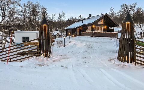 Haltinsaana: Bois, Chalet, Cabane En Rondins, Forêt, Cabanon, Batiments Jardin, Mélèze, Des Bois, Tache De Bois