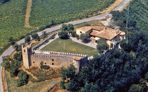 Di Magnano: Photographie Aérienne, Propriété, Vue Du Ciel, Biens, La Photographie, Manoir, Zone Rurale, Histoire, Paysage, Histoire Ancienne