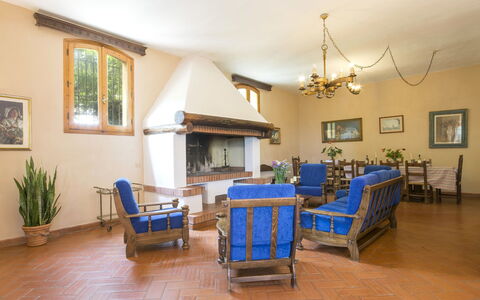Il Leccio: Pièce, Propriété, Sol, Bâtiment, Meubles, Parquet, Immobilier, Dur, Design Intérieur, Plafond