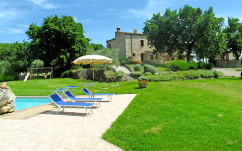 Gambassi Terme 820: Ciel, Nuage, Plante, Arbre, Extérieur Banc, Mobilier De Jardin, Lot Terre, Paysage Naturel, Ombre, Herbe