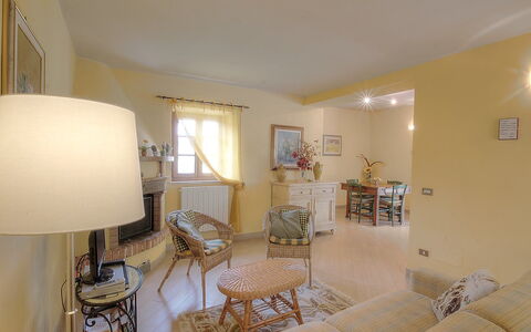 Le Pergole: Meubles, Cadre, Éclairage, Chaise, Bois, Design Intérieur, Lampe, Sol, Salon, Sol