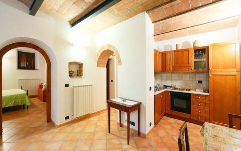 Castellina in Chianti 890: Propriété, Bâtiment, Pièce, Plafond, Meubles, Design Intérieur, Maison, Sol, Immobilier, Architecture
