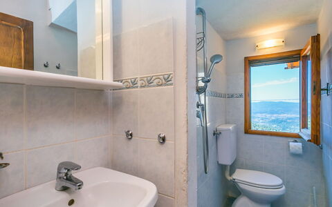 Reggello 840: Robinet, Luminaire Plomberie, Évier, Photographier, Miroir, Lavabo, Bleu, Blanc, Violet, Salle De Bains