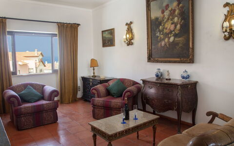 Vila Hortencia: Pièce, Propriété, Meubles, Salon, Design Intérieur, Immobilier, Bâtiment, Maison, Sol, Table