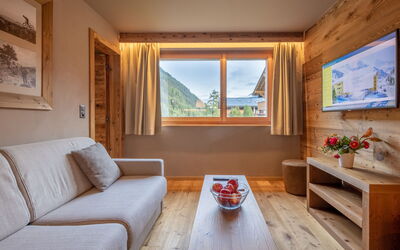 Swisspeak Resorts Zinal 9000.105: Bois, Design Intérieur, Plafond, Tache De Bois, Dur, Parquet, Salon, Lumber, Cabane En Rondins, Planche