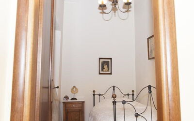 Archanes Villa Ii 5.2: Propriété, Pièce, Éclairage, Luminaire, Design Intérieur, Mur, Le Fer, Rideau, Meubles, Plafond