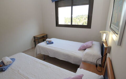 Torre Maestral: Chambre, Lit, Pièce, Meubles, Propriété, Cadre De Lit, Drap De Lit, Sol, Matelas, Mur
