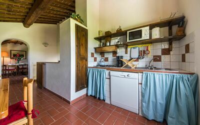 Filostrato: Propriété, Pièce, Bâtiment, Cuisine, Meubles, Maison, Design Intérieur, Sol, Immobilier, Comptoir