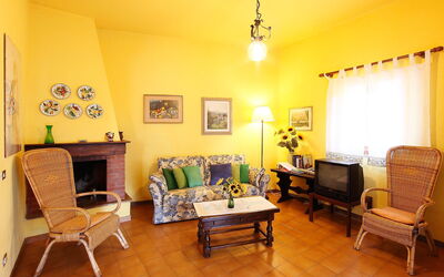 Sole 930.1: Pièce, Propriété, Jaune, Design Intérieur, Salon, Meubles, Vert, Bâtiment, Sol, Immobilier