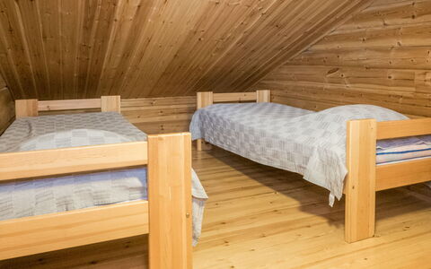 Purnukylä 4: Sol, Sol, Bois, Parquet, Plafond, Chambre, Design Intérieur, Lit, Dur, Meubles