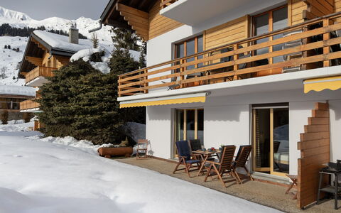Baroudeur B04: Bois, Domicile, Maison, Balcon, Chalet, Porche, Siding, Ombre, Dur, Tache De Bois
