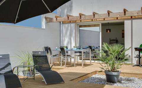 Mimizan 801: Propriété, Bâtiment, Maison, Meubles, Pièce, Design Intérieur, Domicile, Arrière-Cour, Patio, Toit