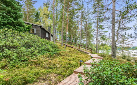 Ranta-Iivari: Arbre, Banque, Maison, Chalet, Lac, Étang, Forêt, Cabane En Rondins