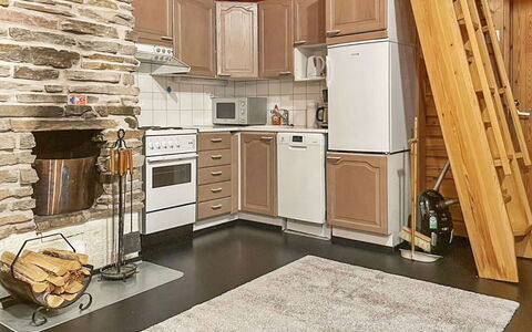 Rukantaika 1B: Sol, Bois, Sol, Design Intérieur, Cuisine, Meubles, Plafond, Comptoir, Pièce, Appareil De Cuisine