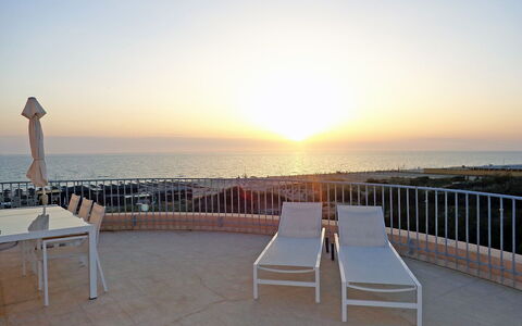 Suite 48: Ciel, Mer, Propriété, Horizon, Matin, Meubles, Océan, Lever Du Soleil, Le Coucher Du Soleil, Immobilier