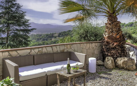 La Teulada: Meubles, Mobilier De Jardin, Table, Chaise, Pot De Fleur, Tableau De Plein Air, Jardin, Plante D'Appartement, Ombre, Eco Hôtel
