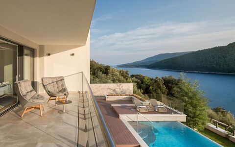 Vlastelini Ii: Propriété, Maison, Immobilier, Bâtiment, Piscine, Pièce, Recours, Villa, Biens, Balcon