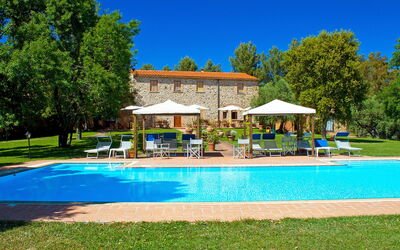 Follonica 800: Piscine, Propriété, Biens, Immobilier, Maison, Loisir, Bâtiment, Domicile, Vacances, Recours