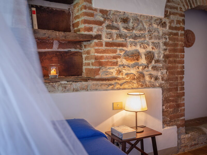 pratale-apartments-chianti-tavernelle-val-di-pesa-farmhouse-trilo-apartment-4-pax-bedroom