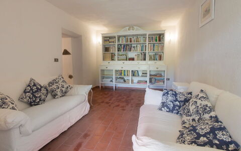 Grosseto 860: Propriété, Pièce, Meubles, Salon, Design Intérieur, Sol, Mur, Bâtiment, Maison, Immobilier
