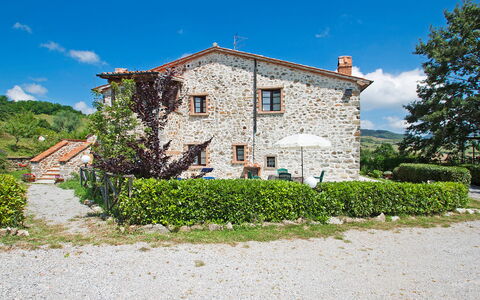 Arcidosso 800: Propriété, Maison, Bâtiment, Ciel, Zone Rurale, Chalet, Mur, Village, Immobilier, Arbre