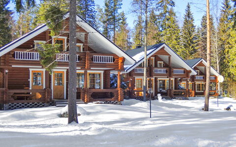 Purnuranta B: Bois, Chalet, Cabane En Rondins, Forêt, Cabanon, Batiments Jardin, Mélèze, Des Bois, Tache De Bois