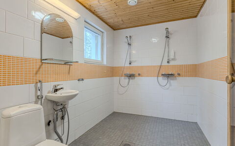 Kainaloranta: Sol, Luminaire Plomberie, Sol, Salle De Bains, Plafond, Design Intérieur, Plomberie, Tuile, Robinet, Évier